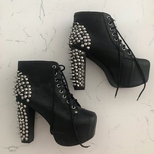 Jeffrey Campbell spiked Litas